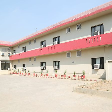 Pacific Inn Suryansh Hotel Gurgaon Exterior foto