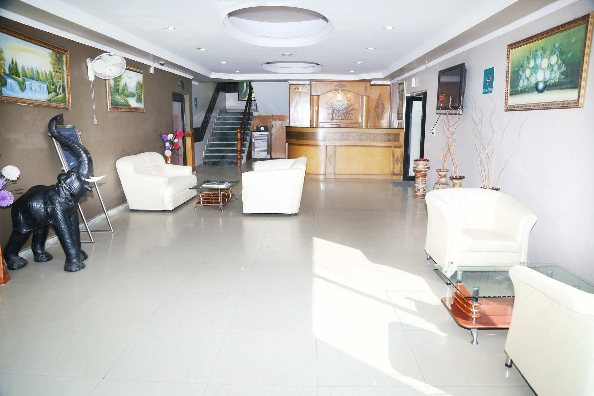 Pacific Inn Suryansh Hotel Gurgaon Exterior foto